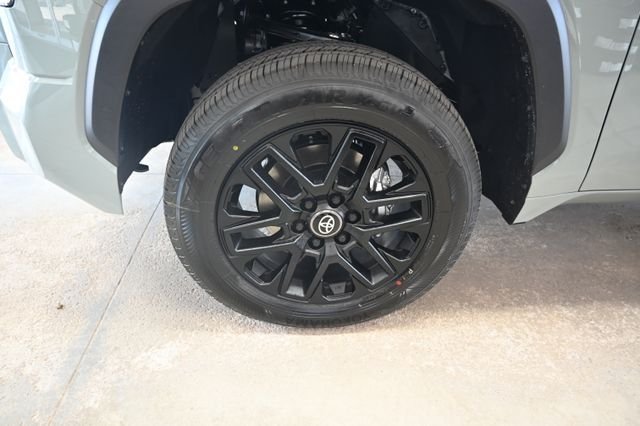 New 2026 Toyota Tundra Limited AWD/4WD image 34