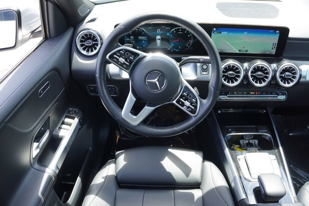 Used 2022 Mercedes-Benz GLB 250 4MATIC image 20