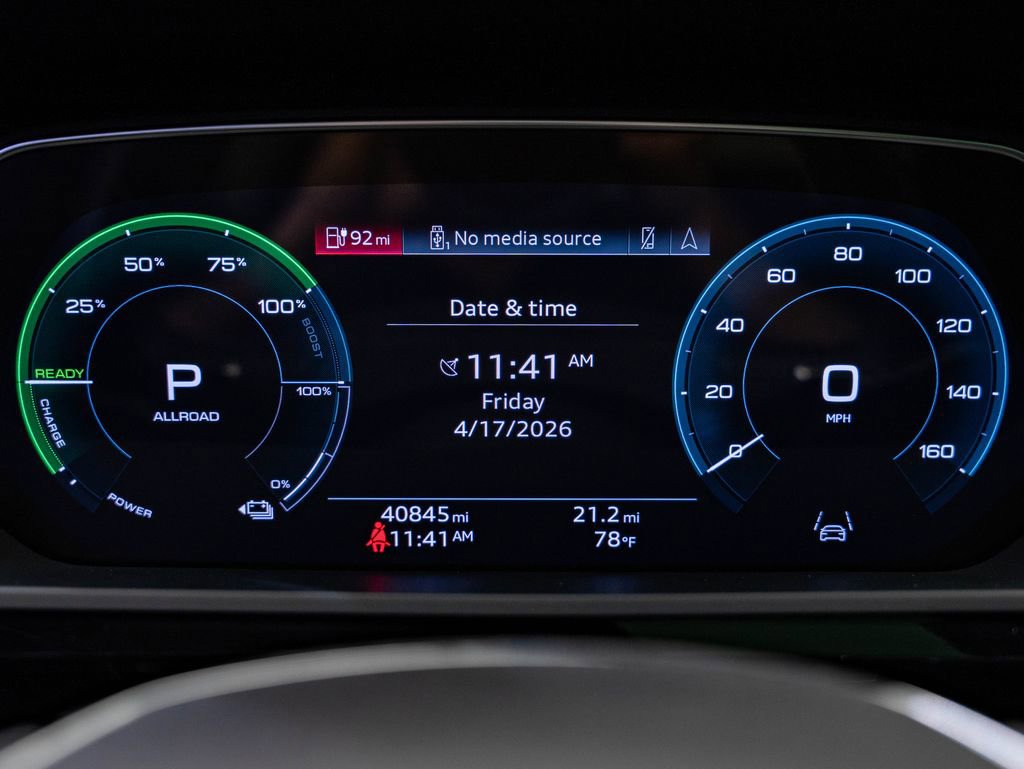 Used 2021 Audi e-tron Premium w/ Convenience Plus Package AWD/4WD image 31
