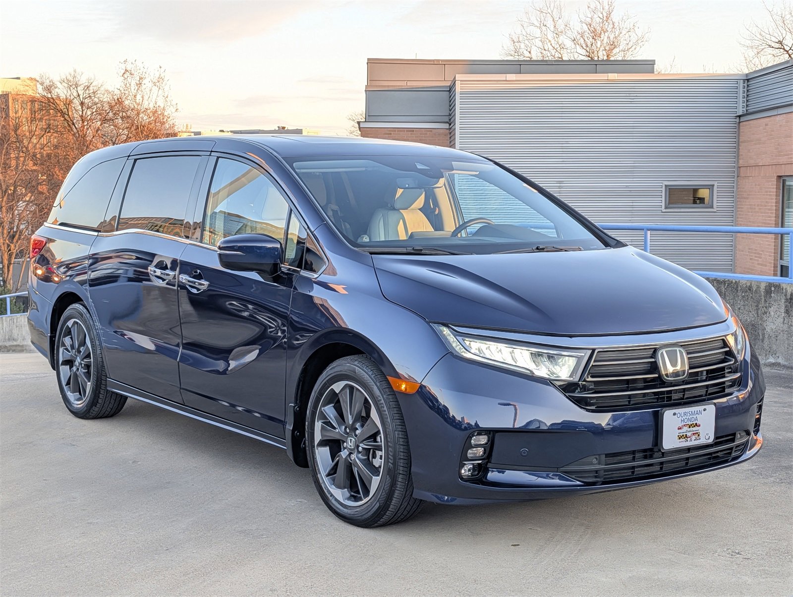 Used 2023 Honda Odyssey Elite