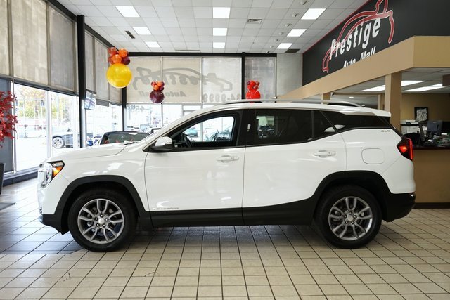 Used 2022 GMC Terrain SLT image 4