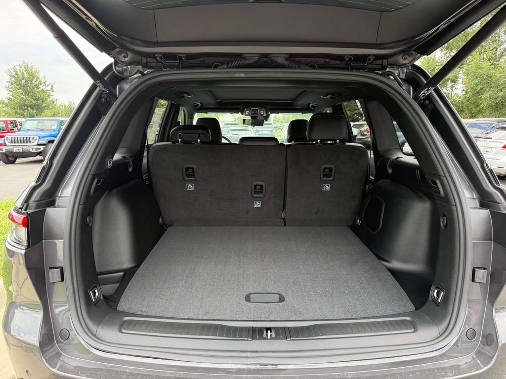 New 2026 Jeep Grand Cherokee Limited AWD/4WD image 33