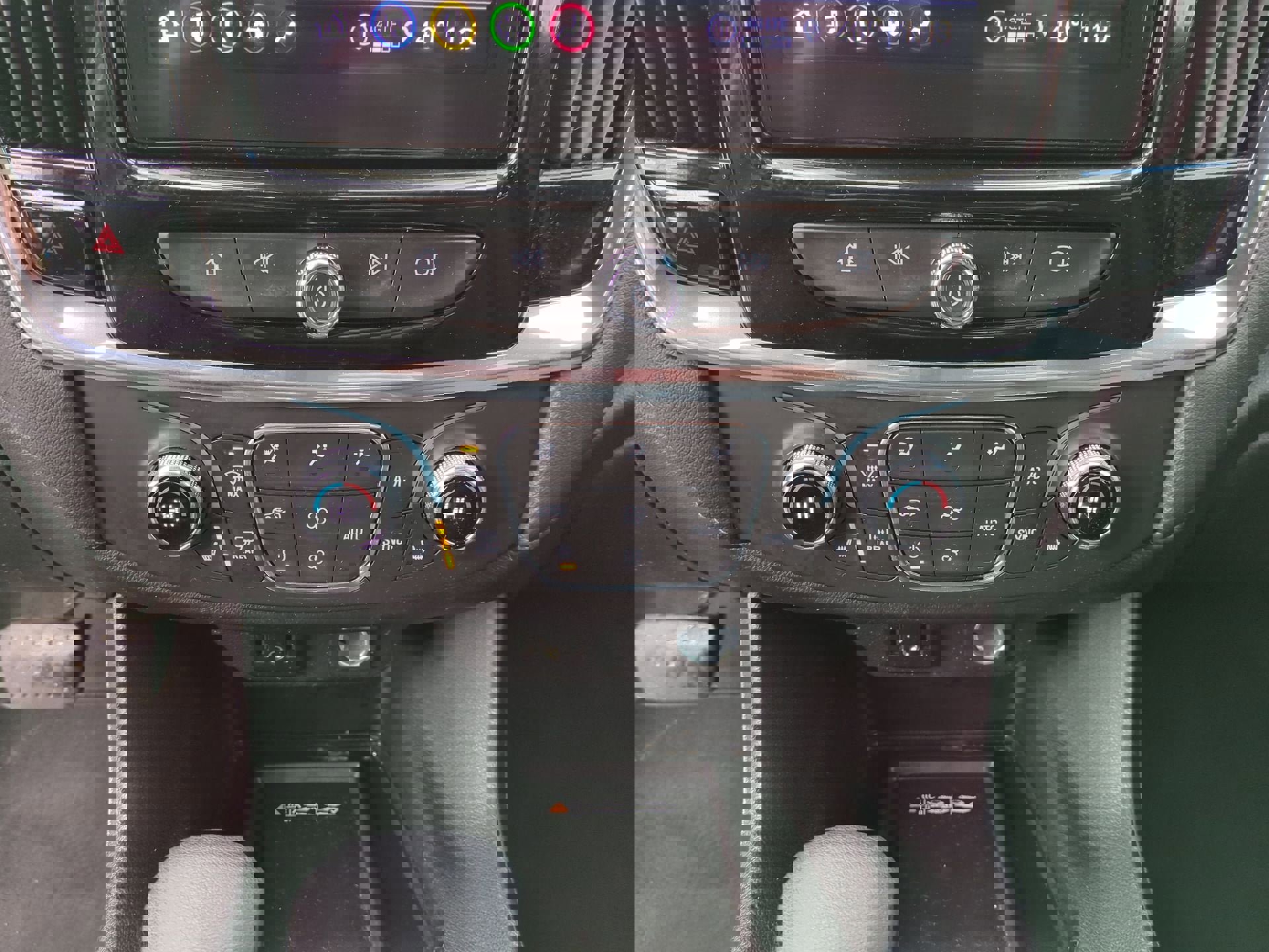 Certified 2023 Chevrolet Traverse LT image 11