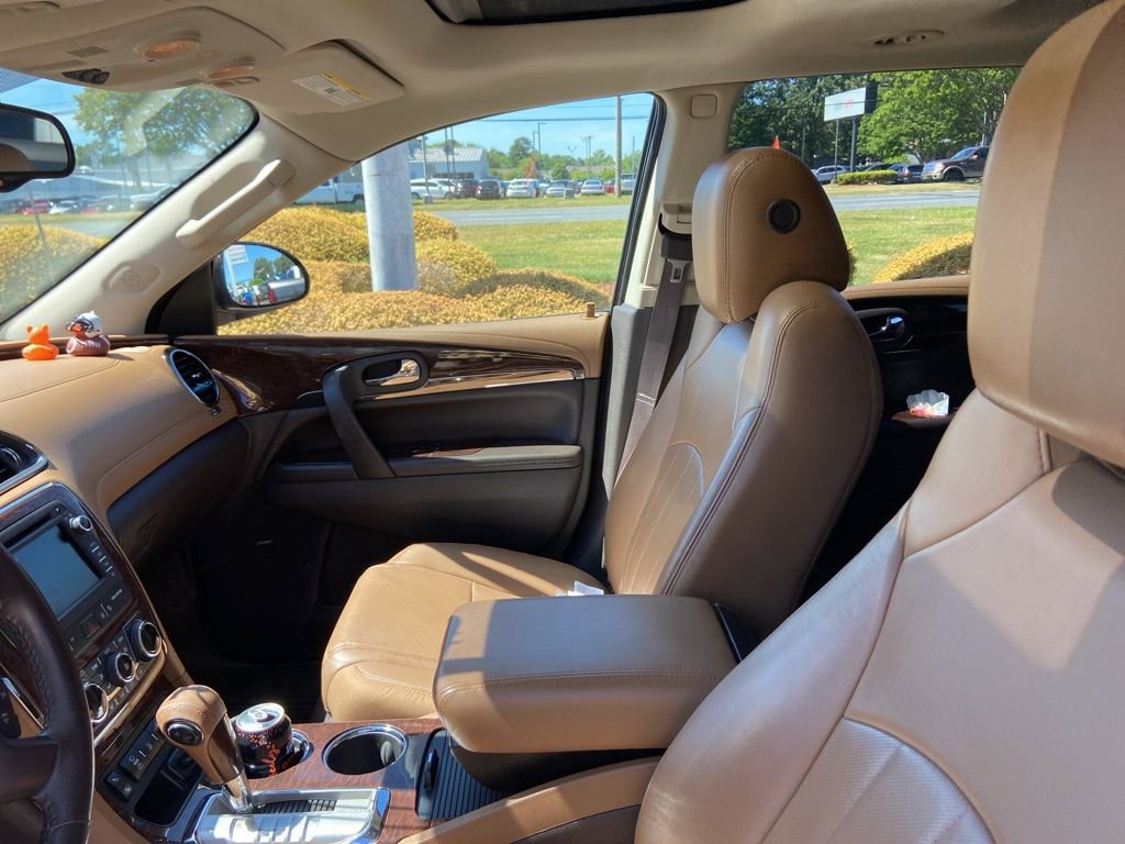 Used 2017 Buick Enclave Leather w/ Enclave Tuscan Edition AWD/4WD image 16