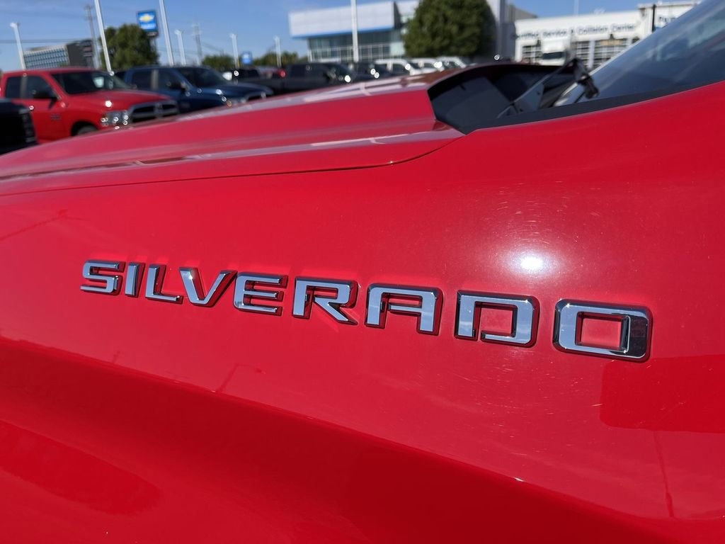 Used 2019 Chevrolet Silverado 1500 LT w/ All-Star Edition AWD/4WD image 3