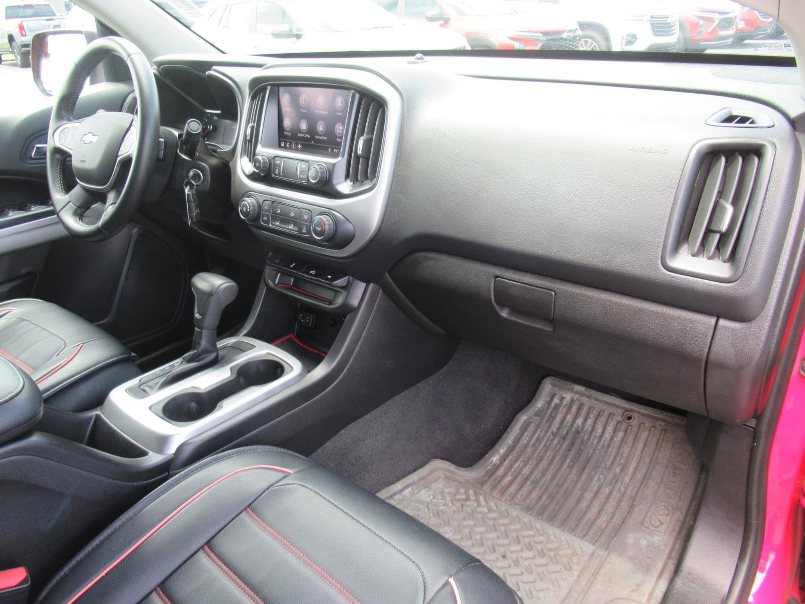 Used 2020 Chevrolet Colorado LT w/ LPO, Premium Interior Package AWD/4WD image 14