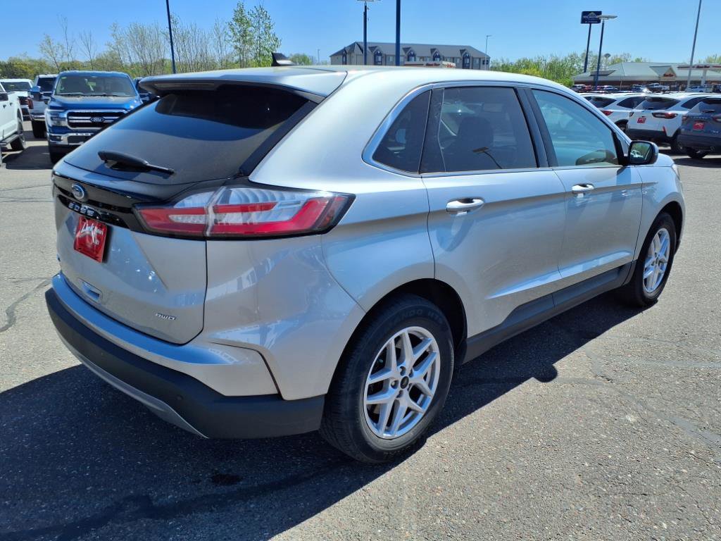 Certified 2023 Ford Edge SEL image 6