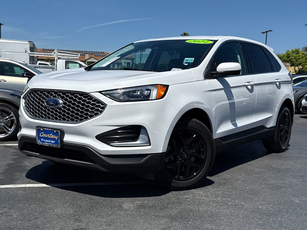 Used 2024 Ford Edge SEL AWD/4WD image 2