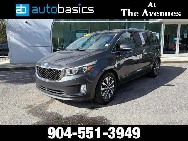 Used 2017 Kia Sedona SX image 1