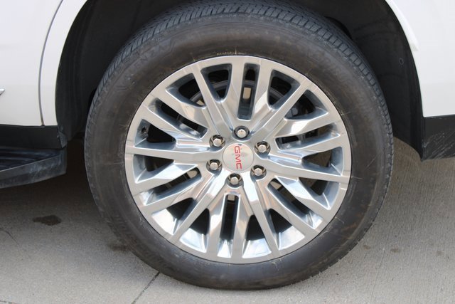 Used 2023 GMC Yukon SLT w/ SLT Premium Package image 30