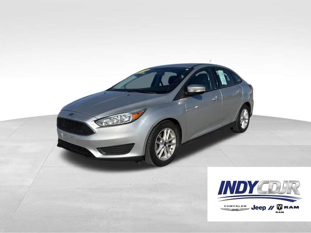 Used 2015 Ford Focus SE image 1