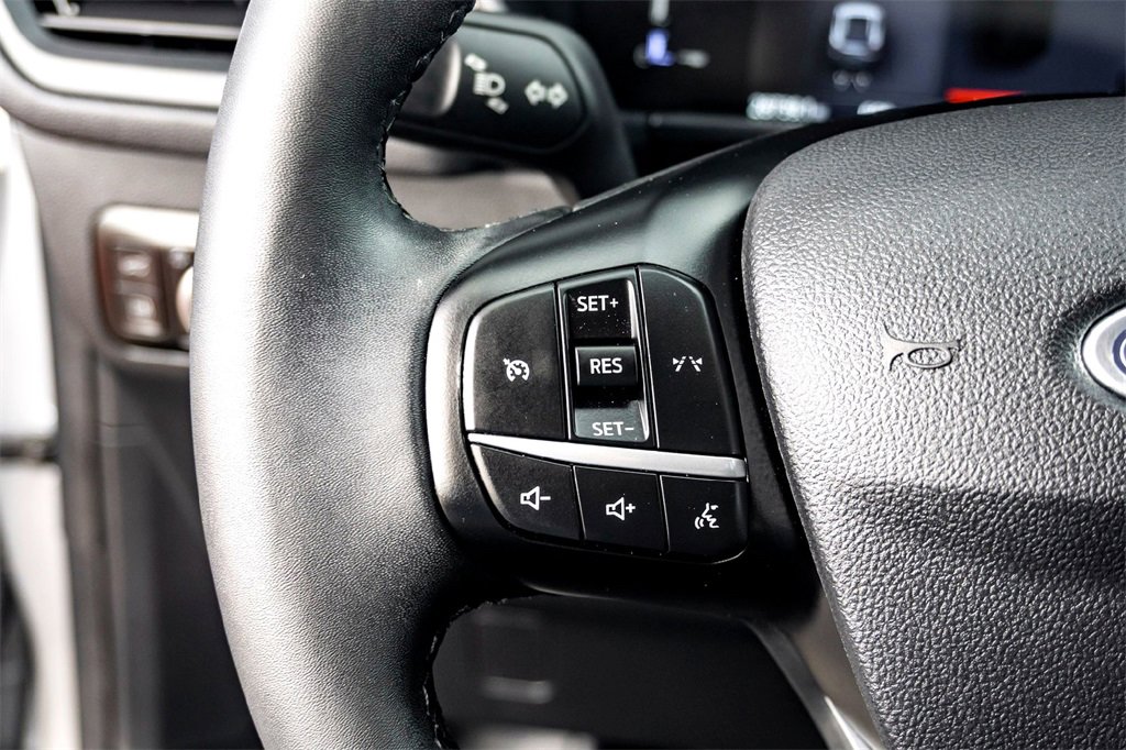 Used 2023 Ford Escape Active image 18