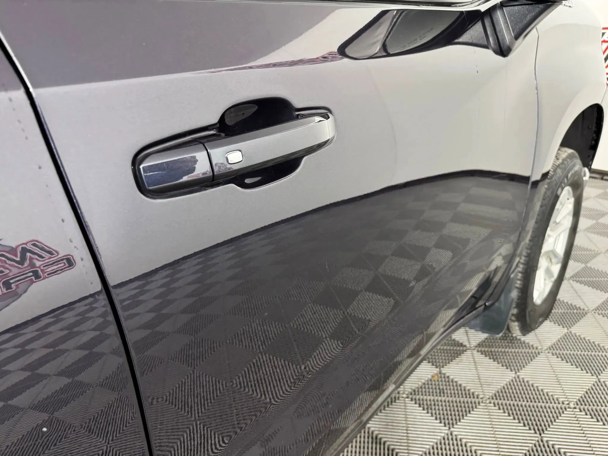 Used 2023 Chevrolet Silverado 1500 LT image 31