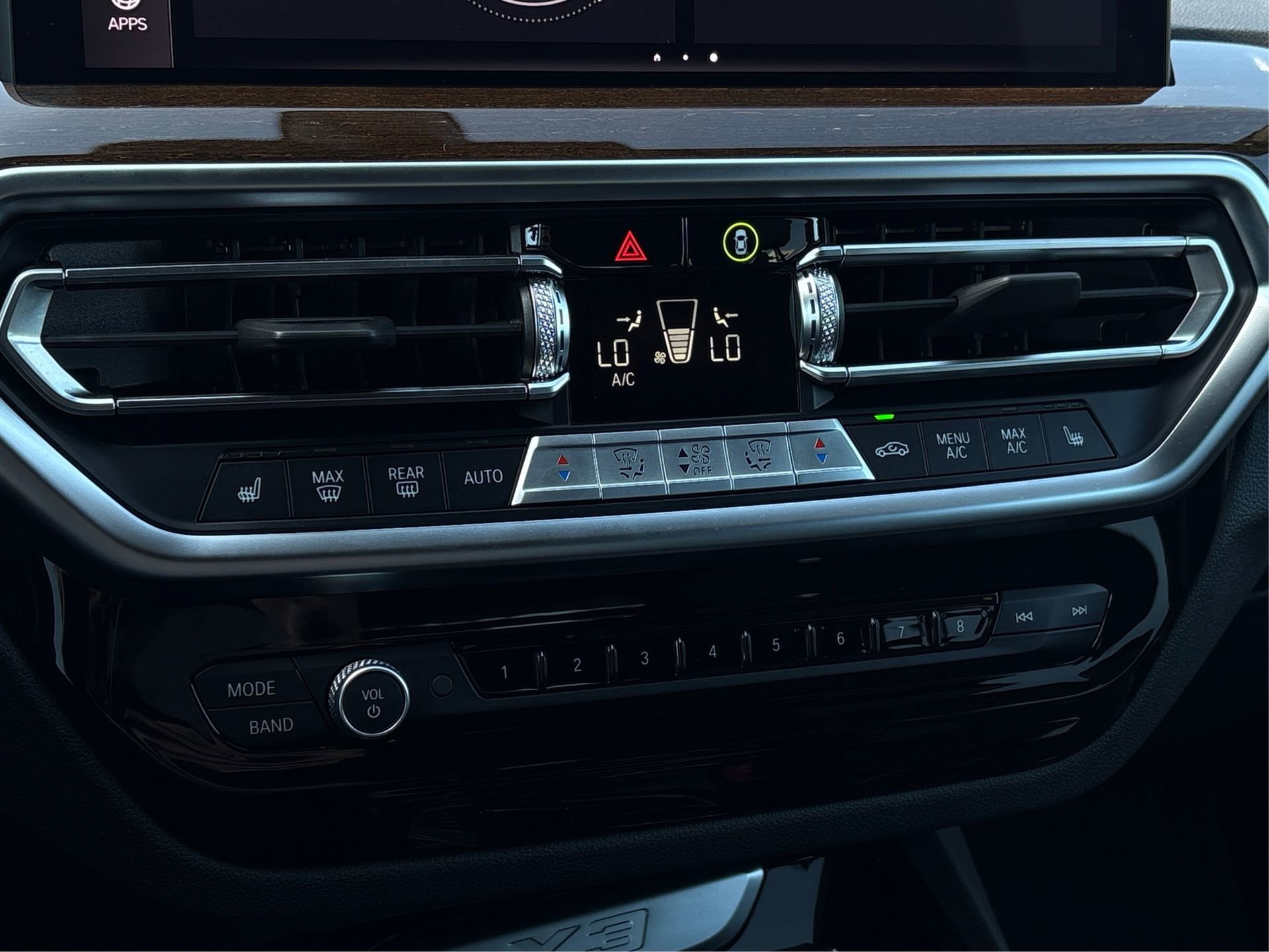 Used 2024 BMW X3 xDrive30i w/ Premium Package image 26