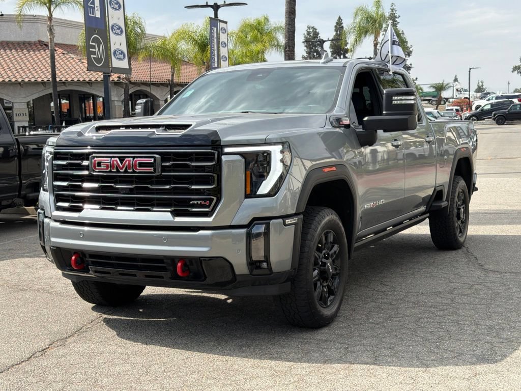 Used 2024 GMC Sierra 2500 AT4 w/ AT4 Premium Plus Package AWD/4WD image 5