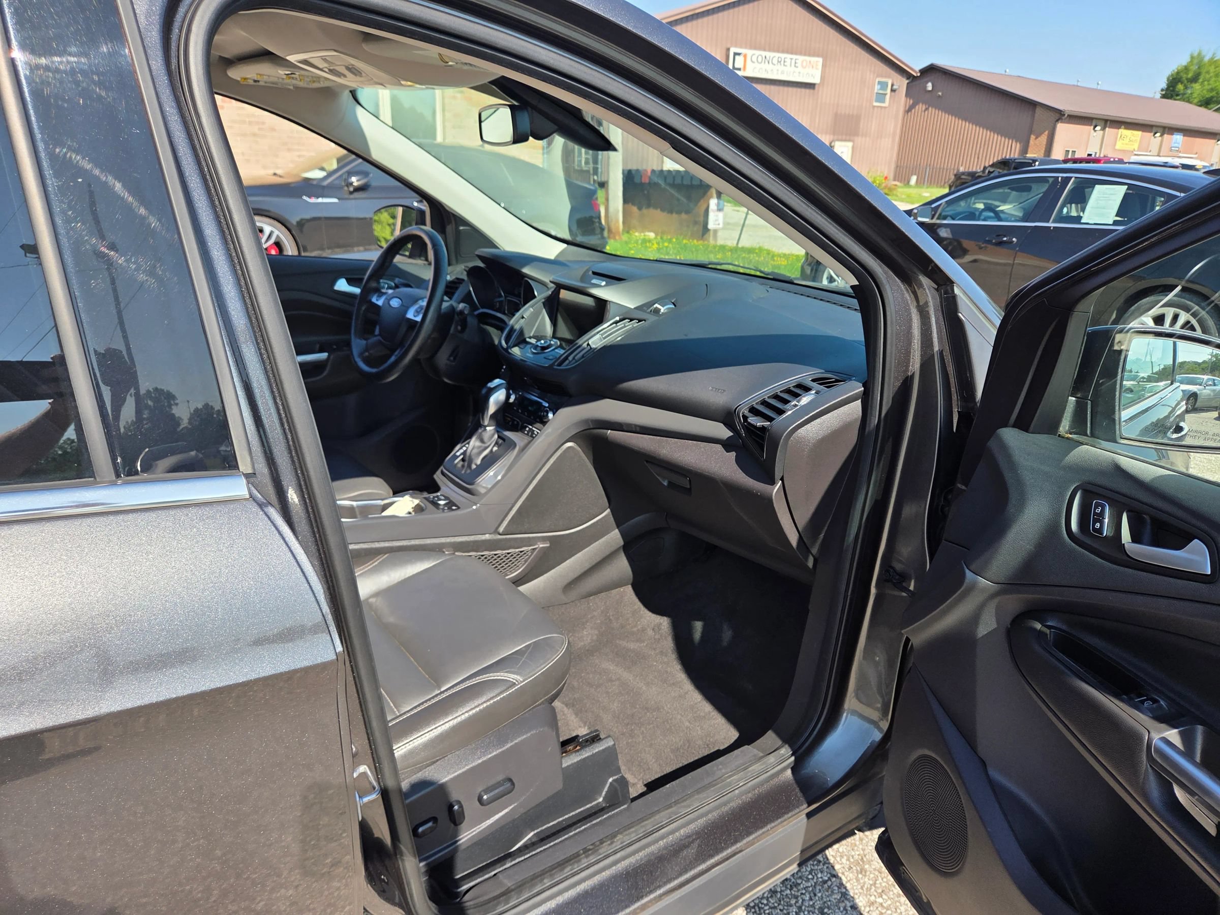 Used 2016 Ford Escape Titanium w/ Equipment Group 301A AWD/4WD image 21