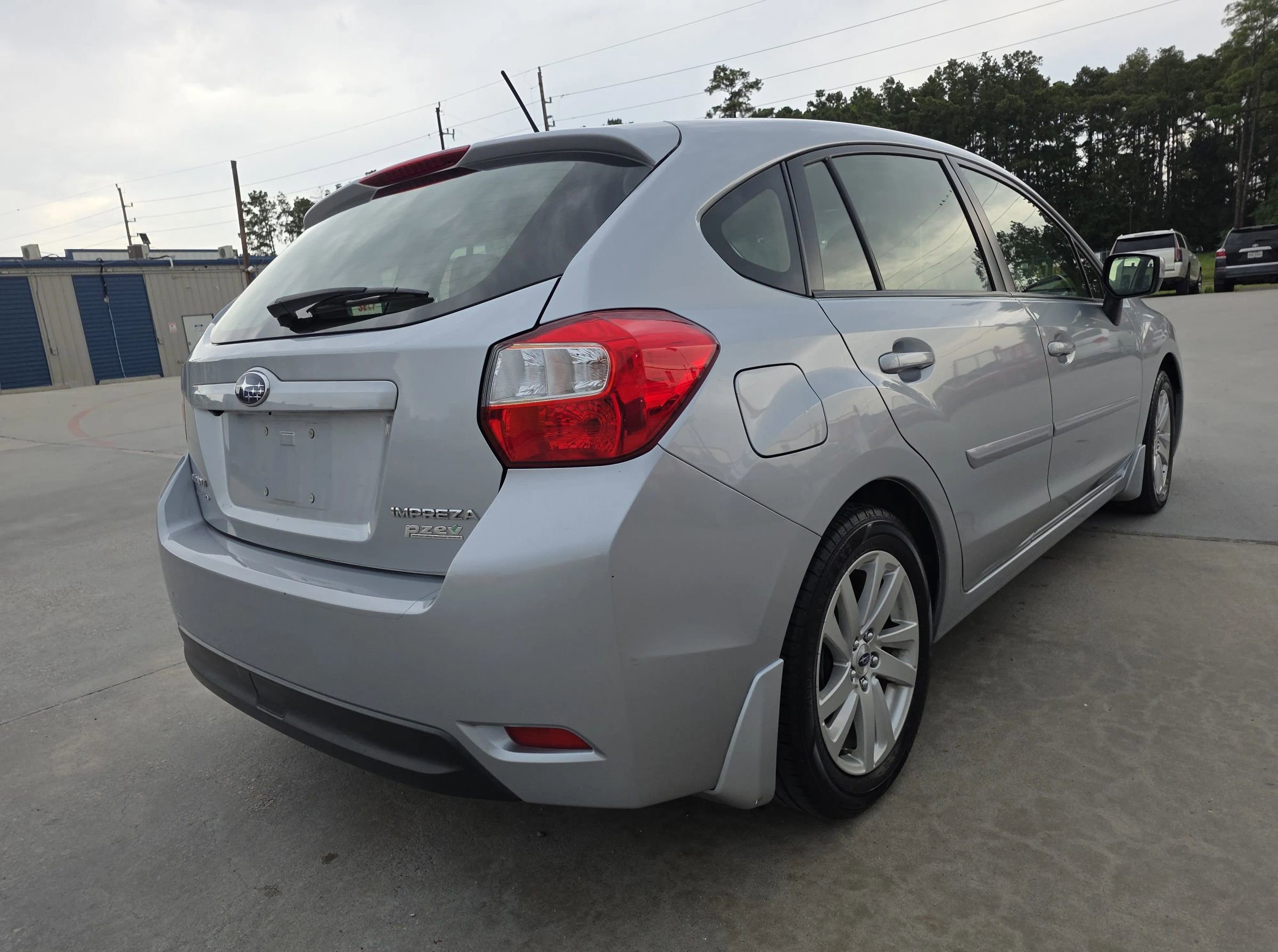 Used 2015 Subaru Impreza 2.0i Premium image 16