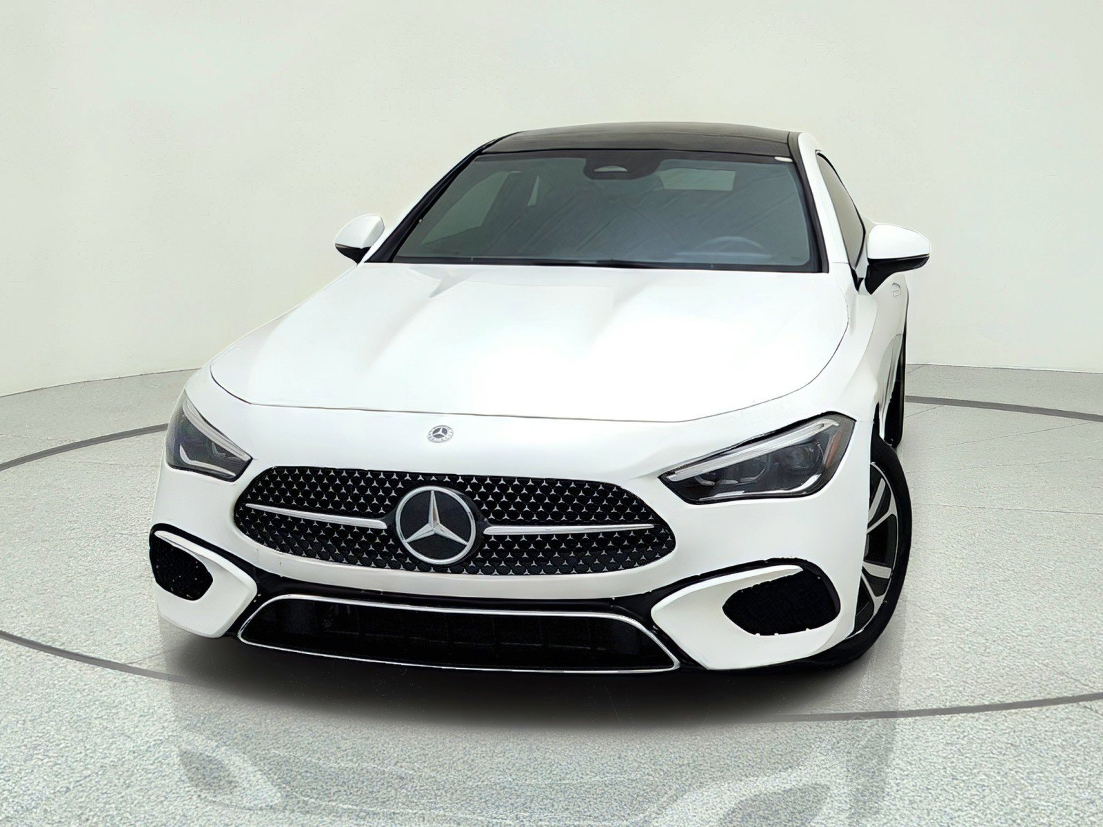 Used 2024 Mercedes-Benz CLE 300 4MATIC Coupe image 2