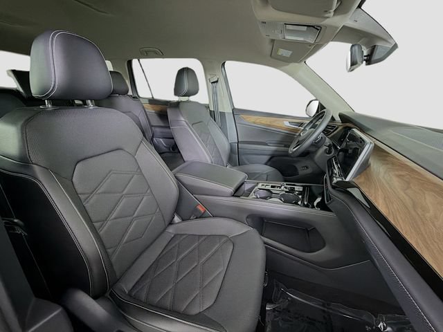 Used 2024 Volkswagen Atlas SE FWD image 31