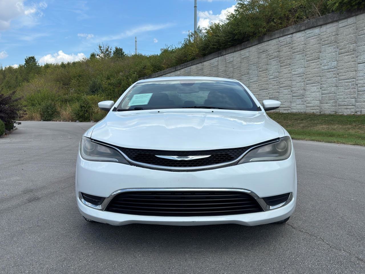 Used 2017 Chrysler 200 Limited Platinum FWD image 9