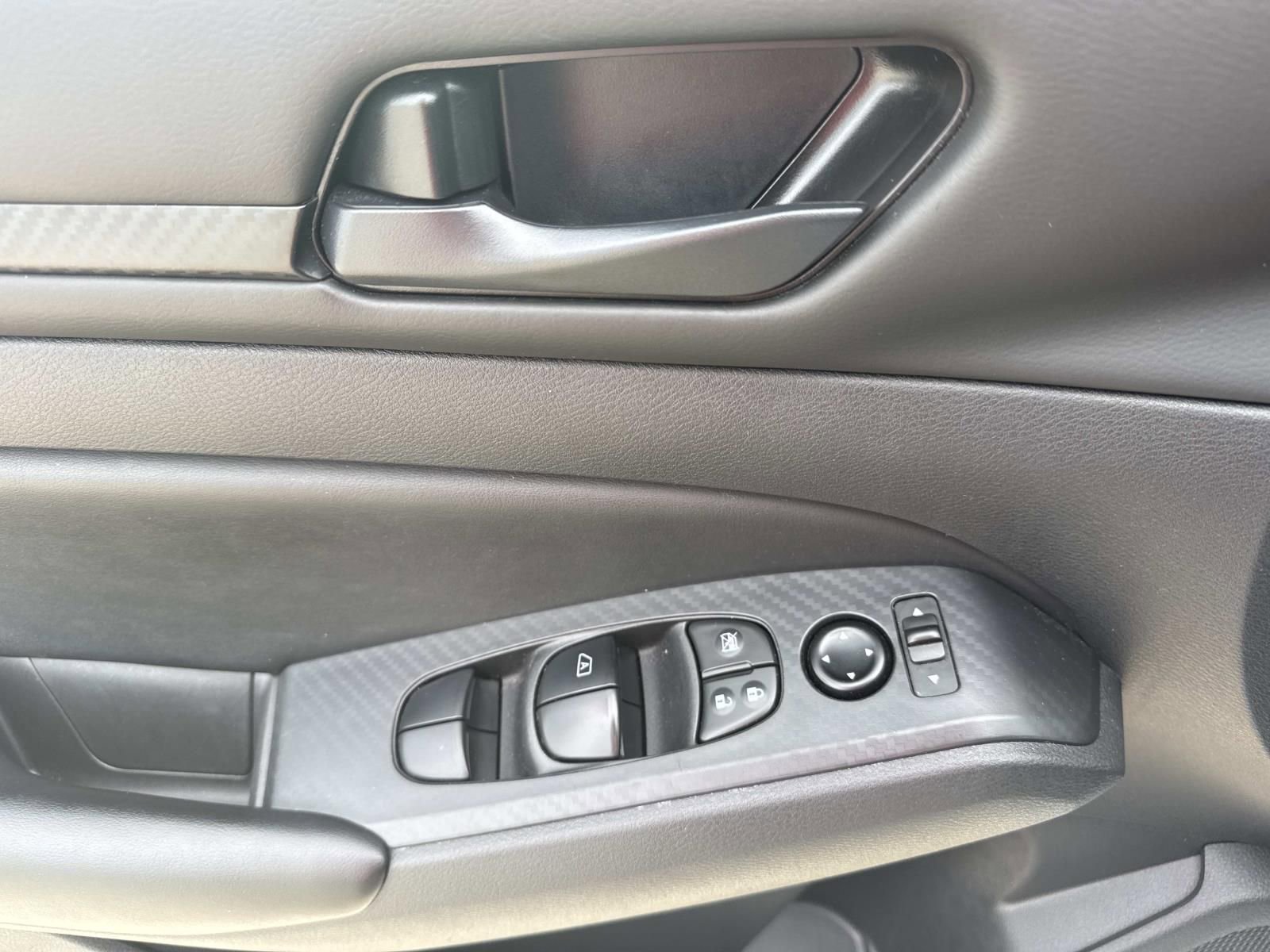 Used 2024 Nissan Altima 2.5 S image 20