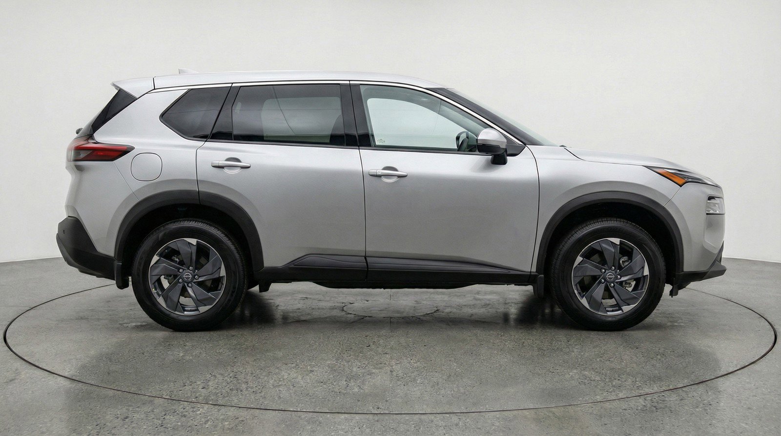 Used 2025 Nissan Rogue SV FWD image 11