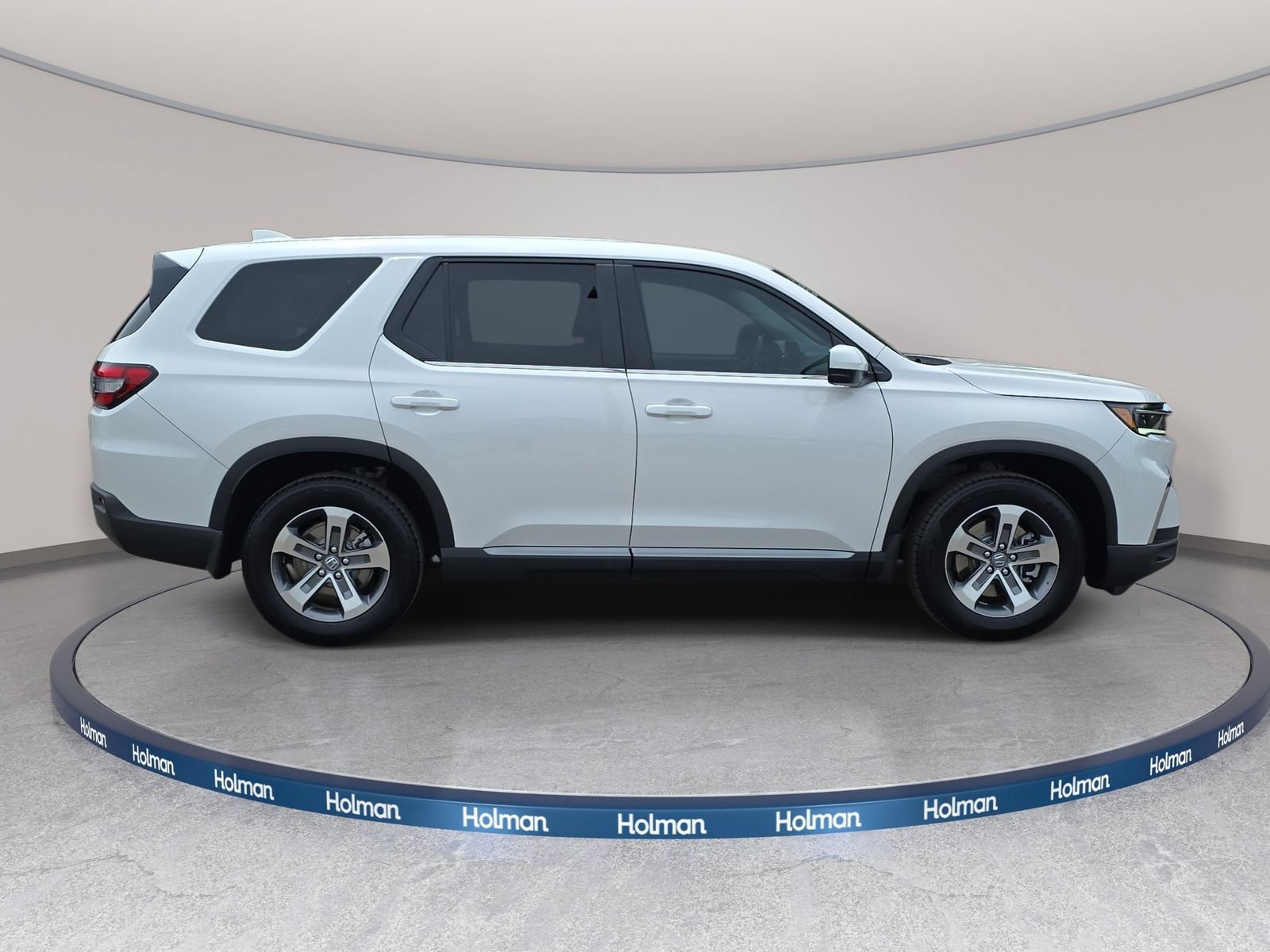 Certified 2025 Honda Pilot EX-L image 4