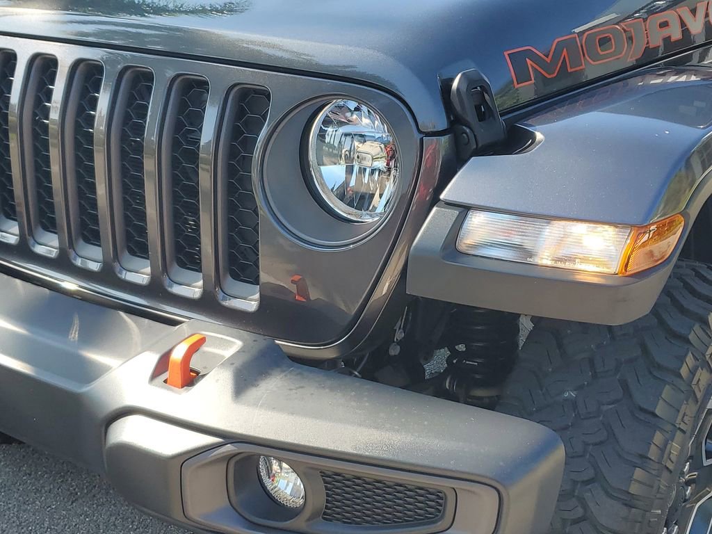 Used 2023 Jeep Gladiator Mojave w/ Trailer Tow Package AWD/4WD image 11