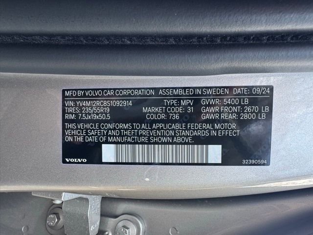 Certified 2025 Volvo XC60 B5 Plus image 12