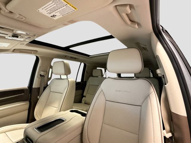 Used 2023 GMC Yukon XL Denali image 22