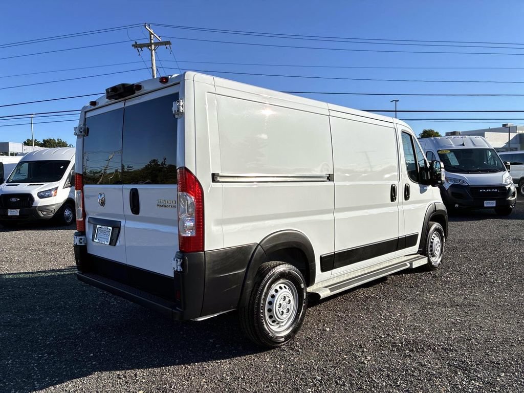 Used 2025 RAM ProMaster 2500 w/ U-Haul Equipment Group FWD image 7