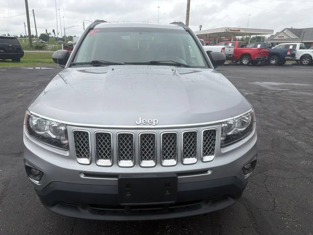 Used 2017 Jeep Compass High Altitude AWD/4WD image 2