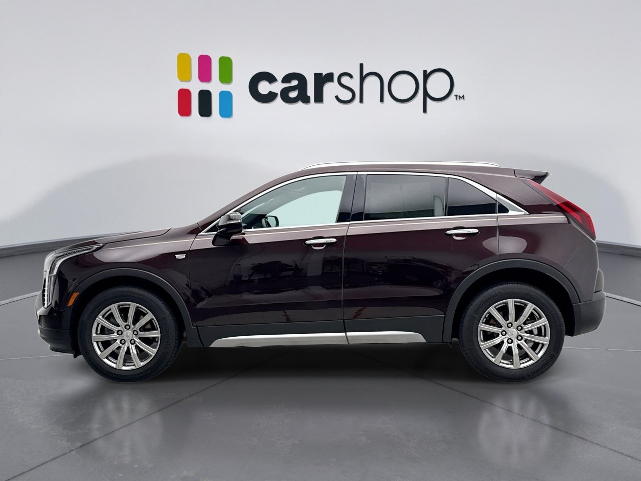 Used 2021 Cadillac XT4 Premium Luxury w/ Cold Weather Package FWD image 2