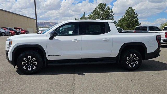 New 2026 GMC Sierra EV Elevation image 5