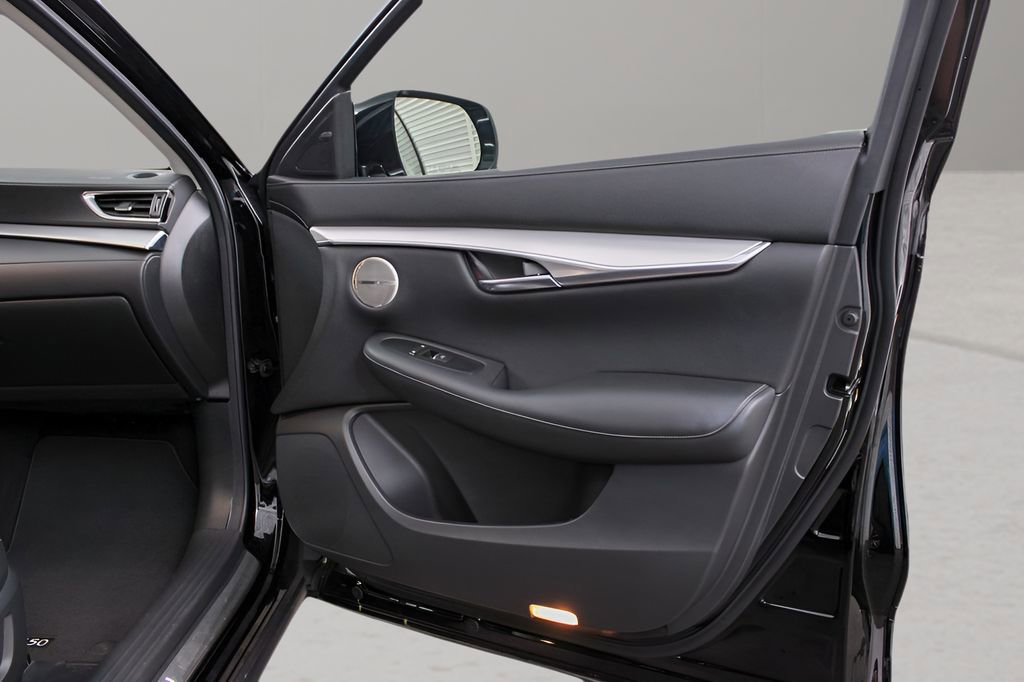 Used 2021 INFINITI QX50 Sensory image 29