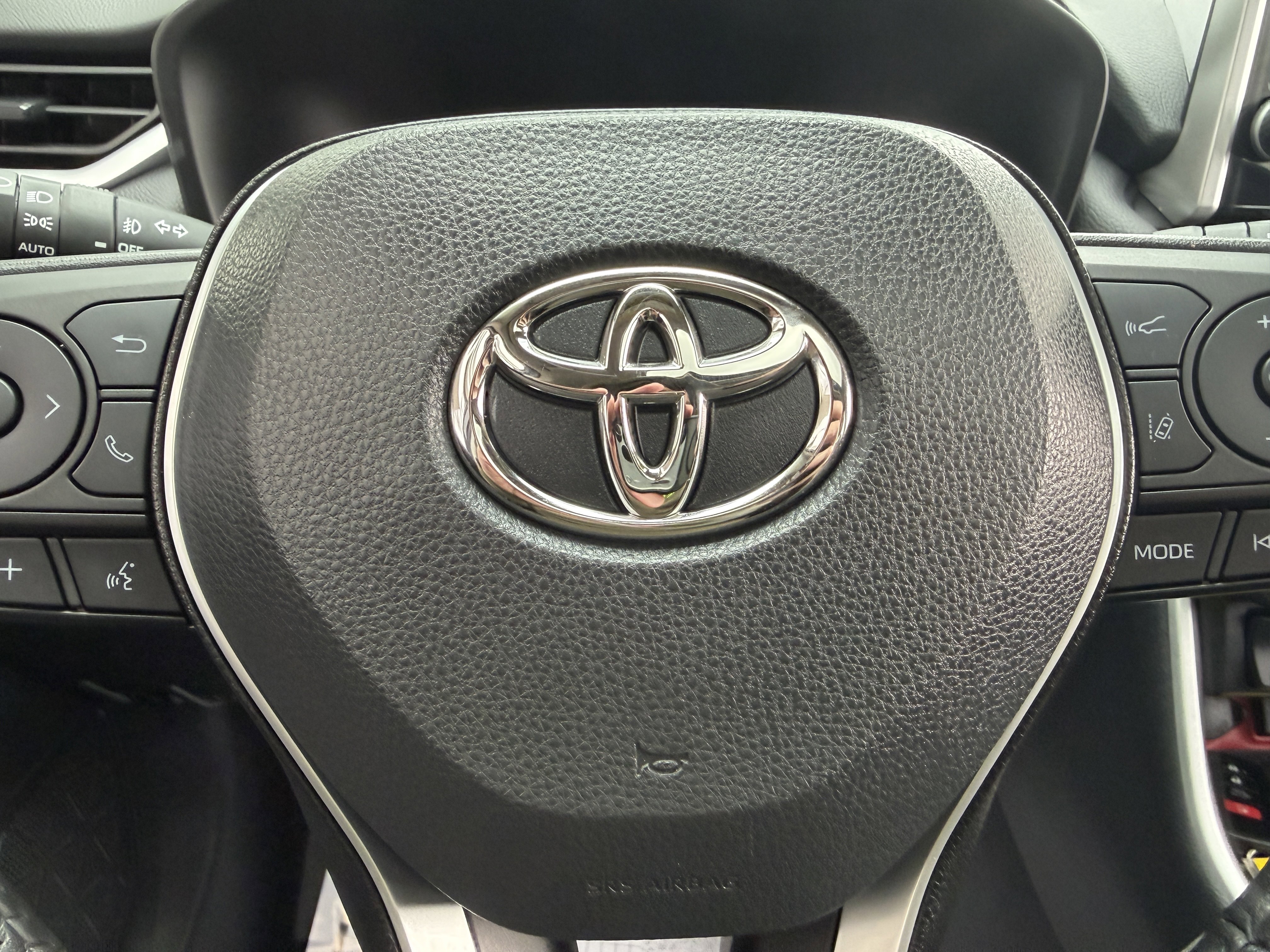 Used 2022 Toyota RAV4 TRD Off-Road image 34