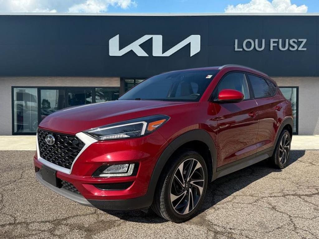 Used 2021 Hyundai Tucson Sport image 1