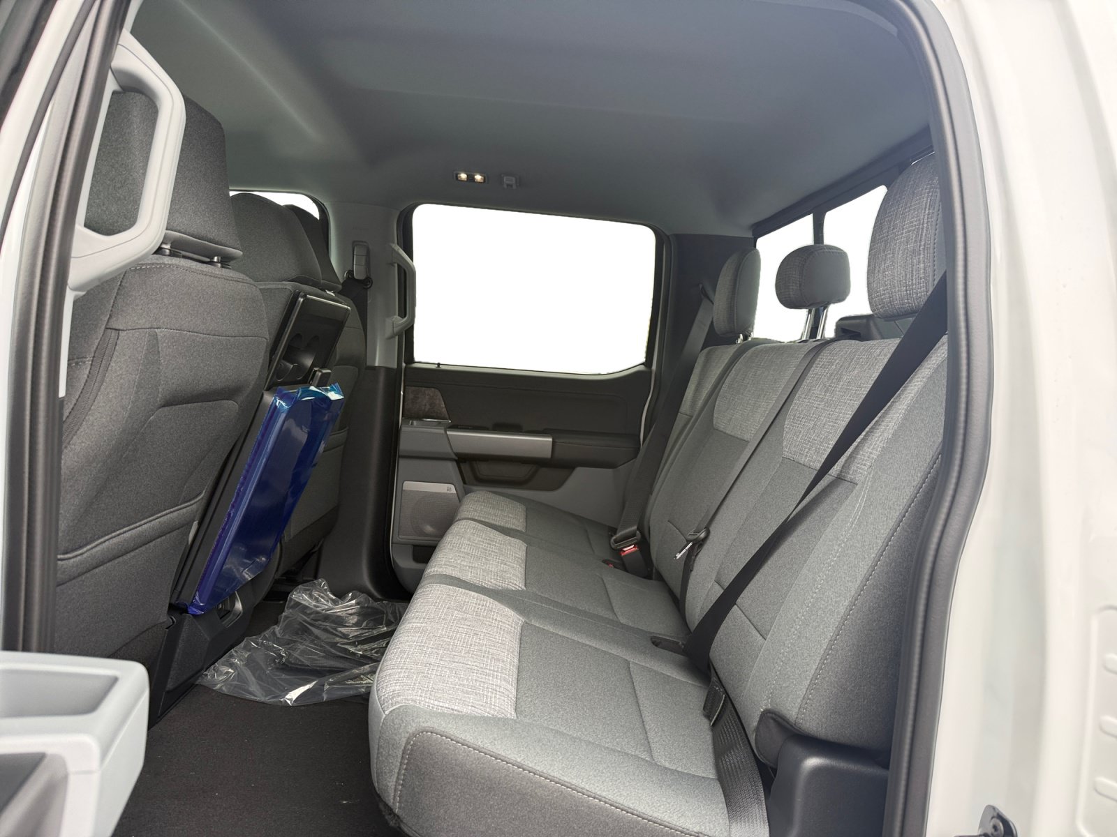 New 2027 Ford F250 XLT w/ XLT Premium Package AWD/4WD image 16