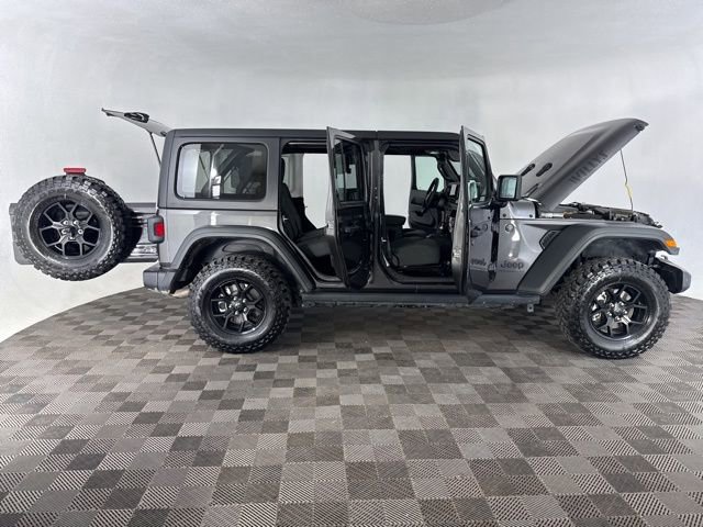 Used 2025 Jeep Wrangler Willys image 15