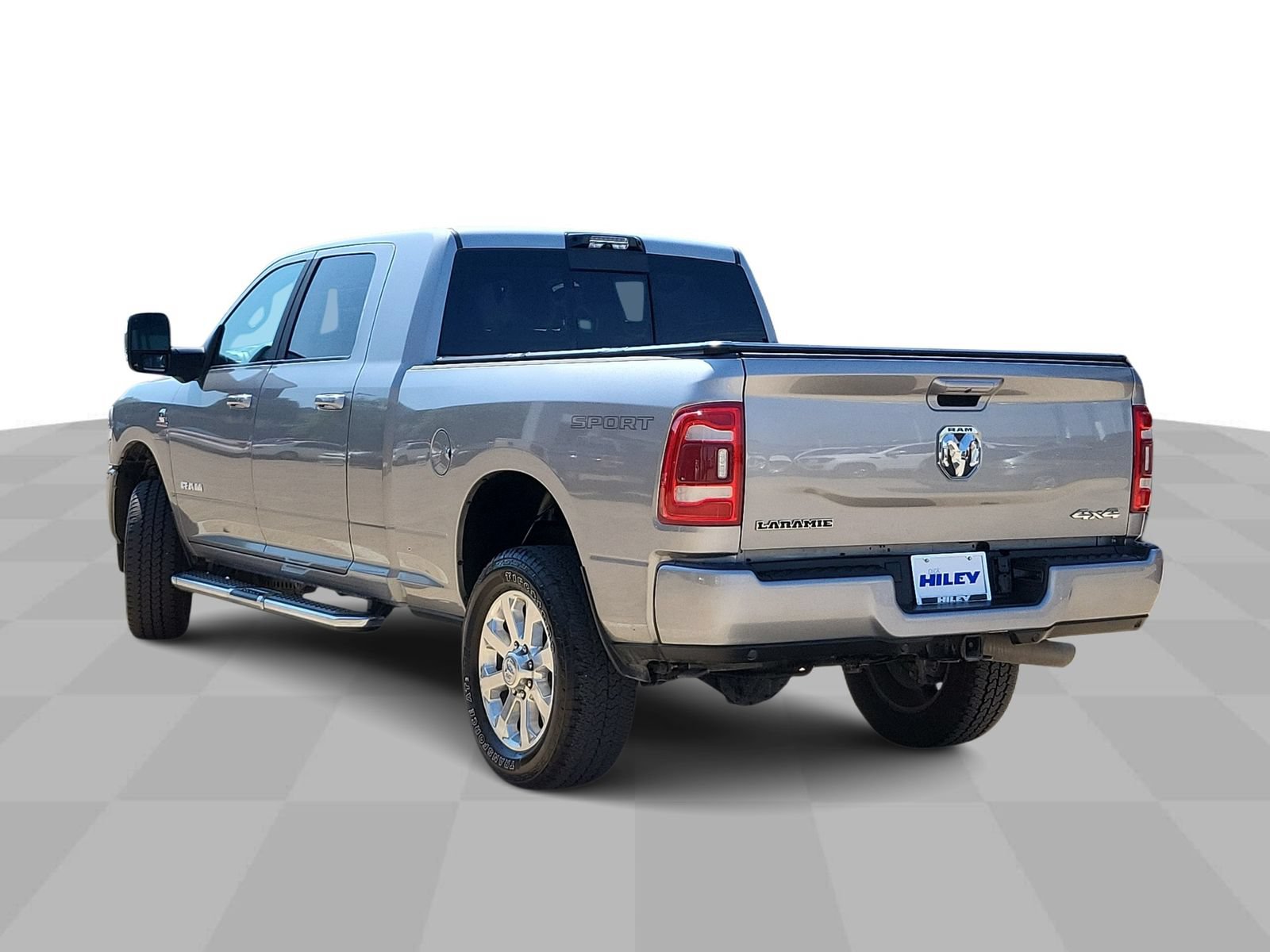Used 2024 RAM 2500 Laramie w/ Sport Appearance Package AWD/4WD image 6