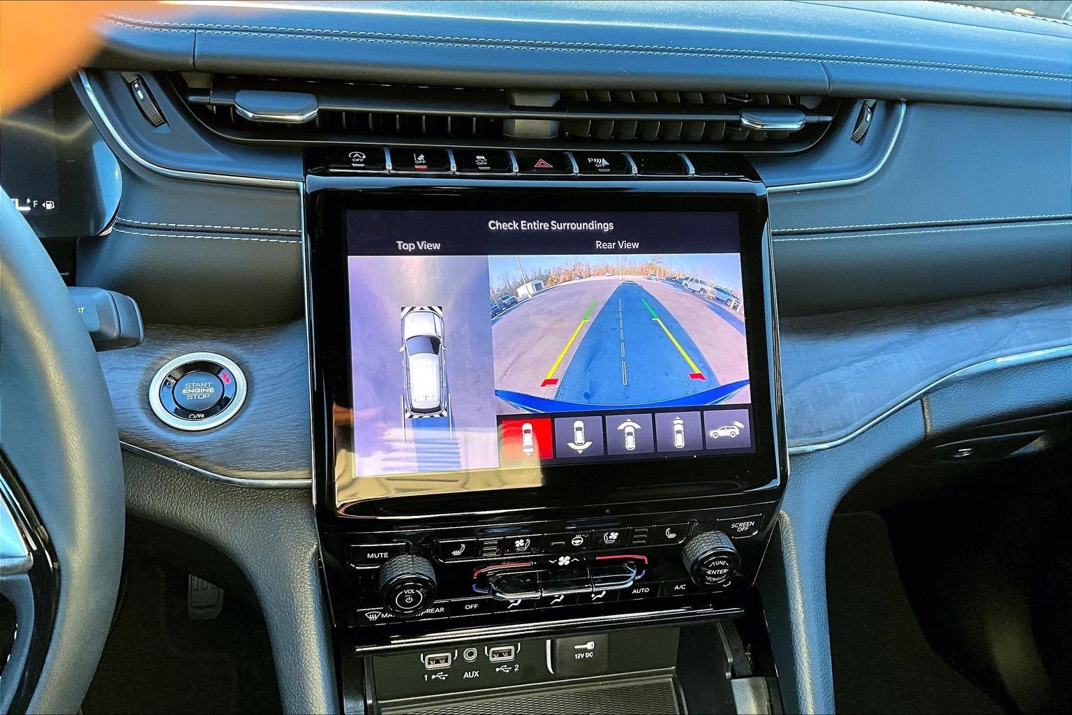 New 2025 Jeep Grand Cherokee Overland w/ Adv Protech Group III image 20