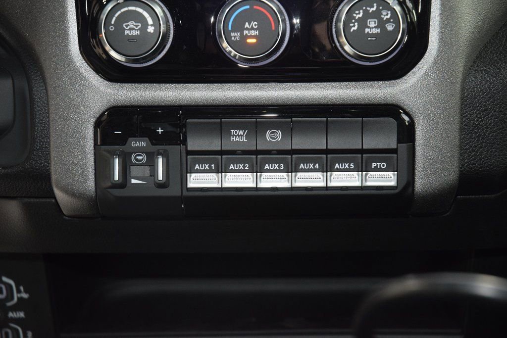 Used 2025 RAM 5500 Tradesman w/ Safety Group AWD/4WD image 24