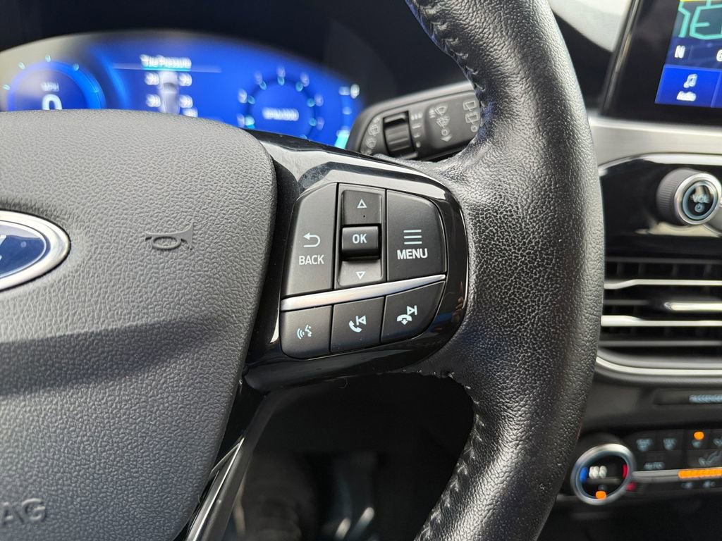 Used 2021 Ford Escape Titanium image 20