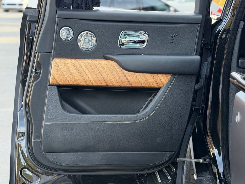 Used 2019 Rolls-Royce Cullinan image 45