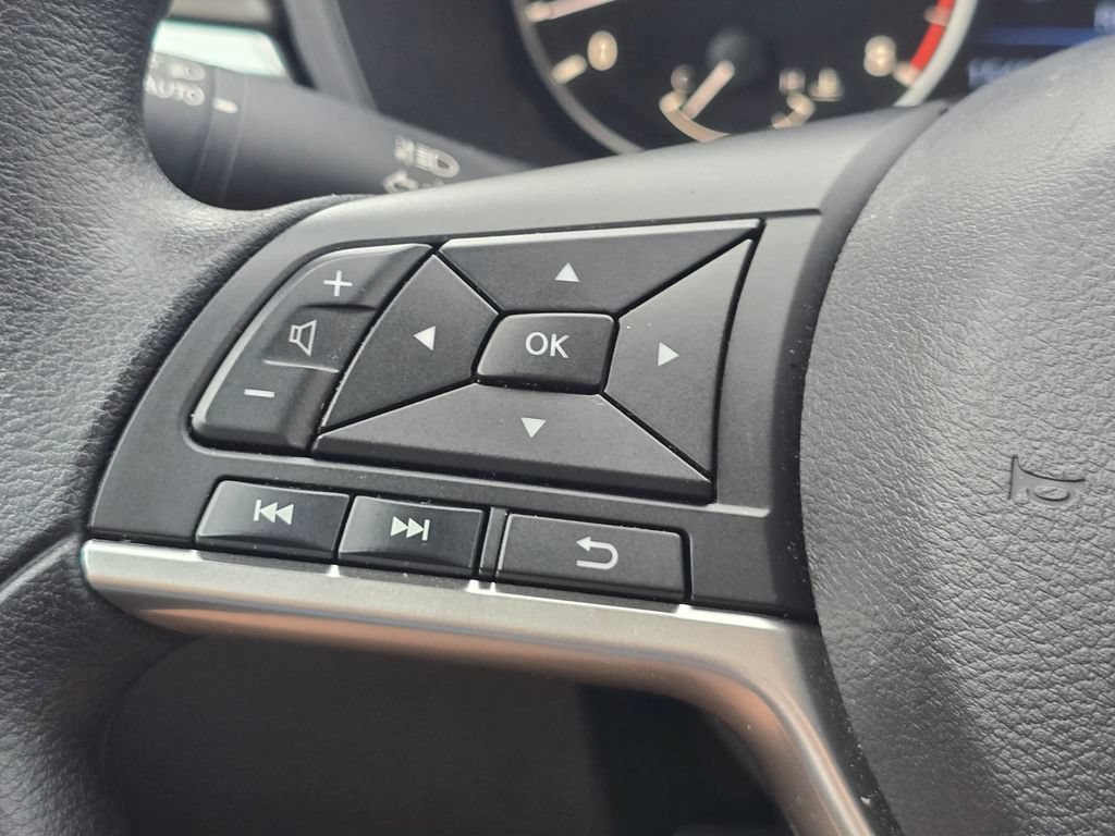 Used 2026 Nissan Altima 2.5 SV FWD image 45
