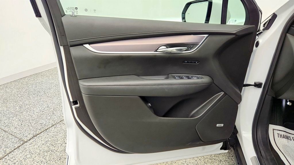 Used 2023 Cadillac XT6 Luxury FWD image 11