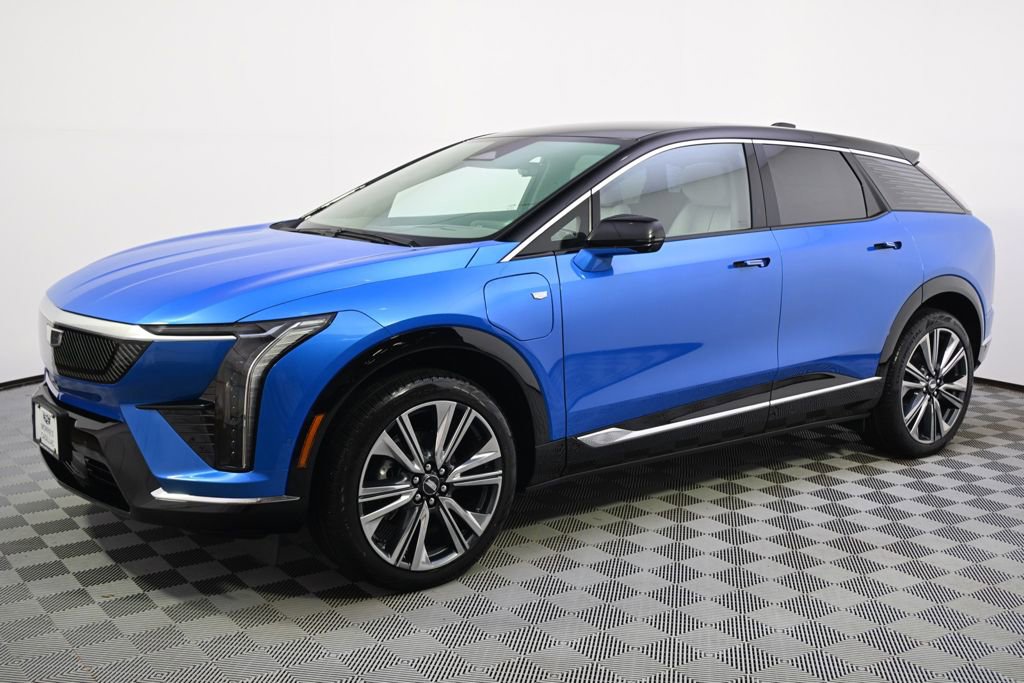 New 2026 Cadillac Optiq Luxury 2 AWD/4WD image 2