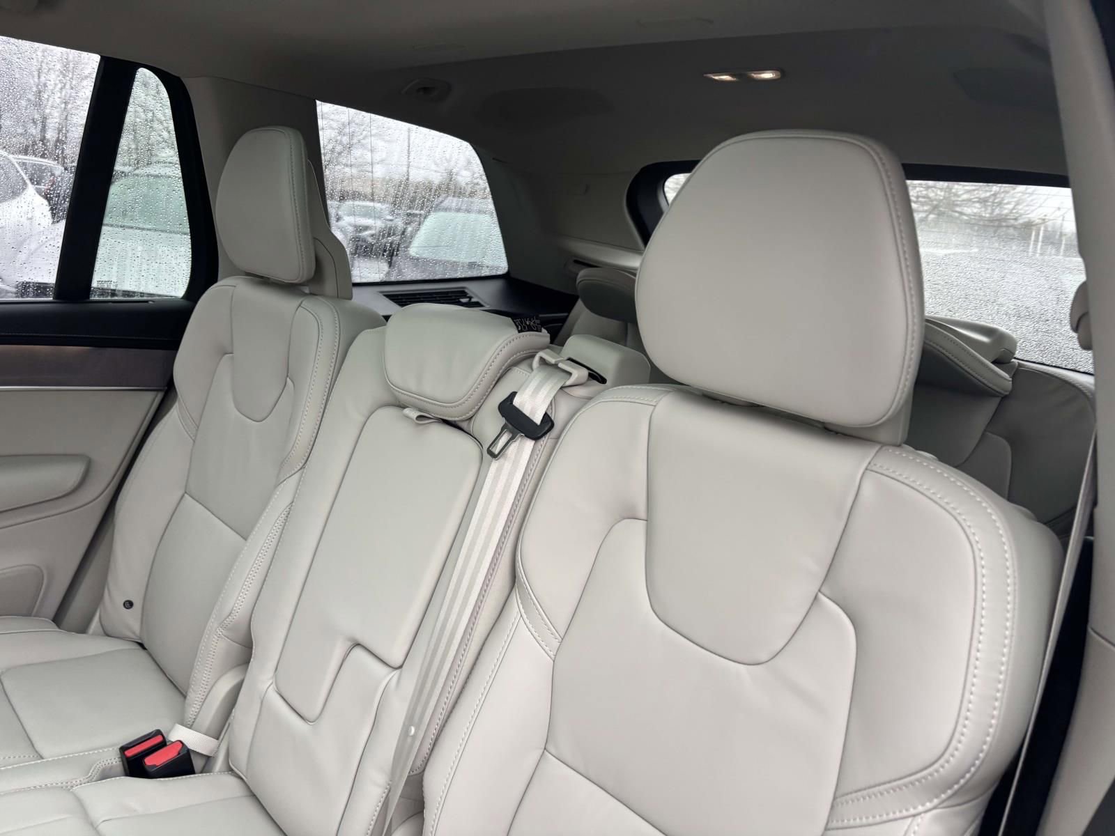 New 2026 Volvo XC90 T8 Ultra w/ Protection Package Premier AWD/4WD image 26