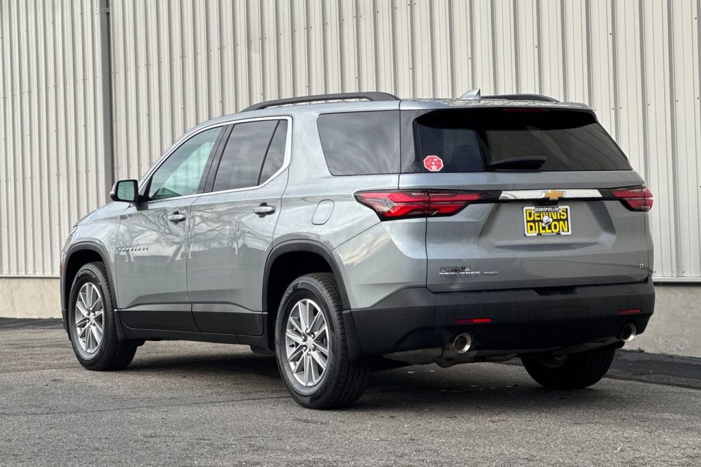 Used 2023 Chevrolet Traverse LT w/ Rear Camera Mirror Package AWD/4WD image 6