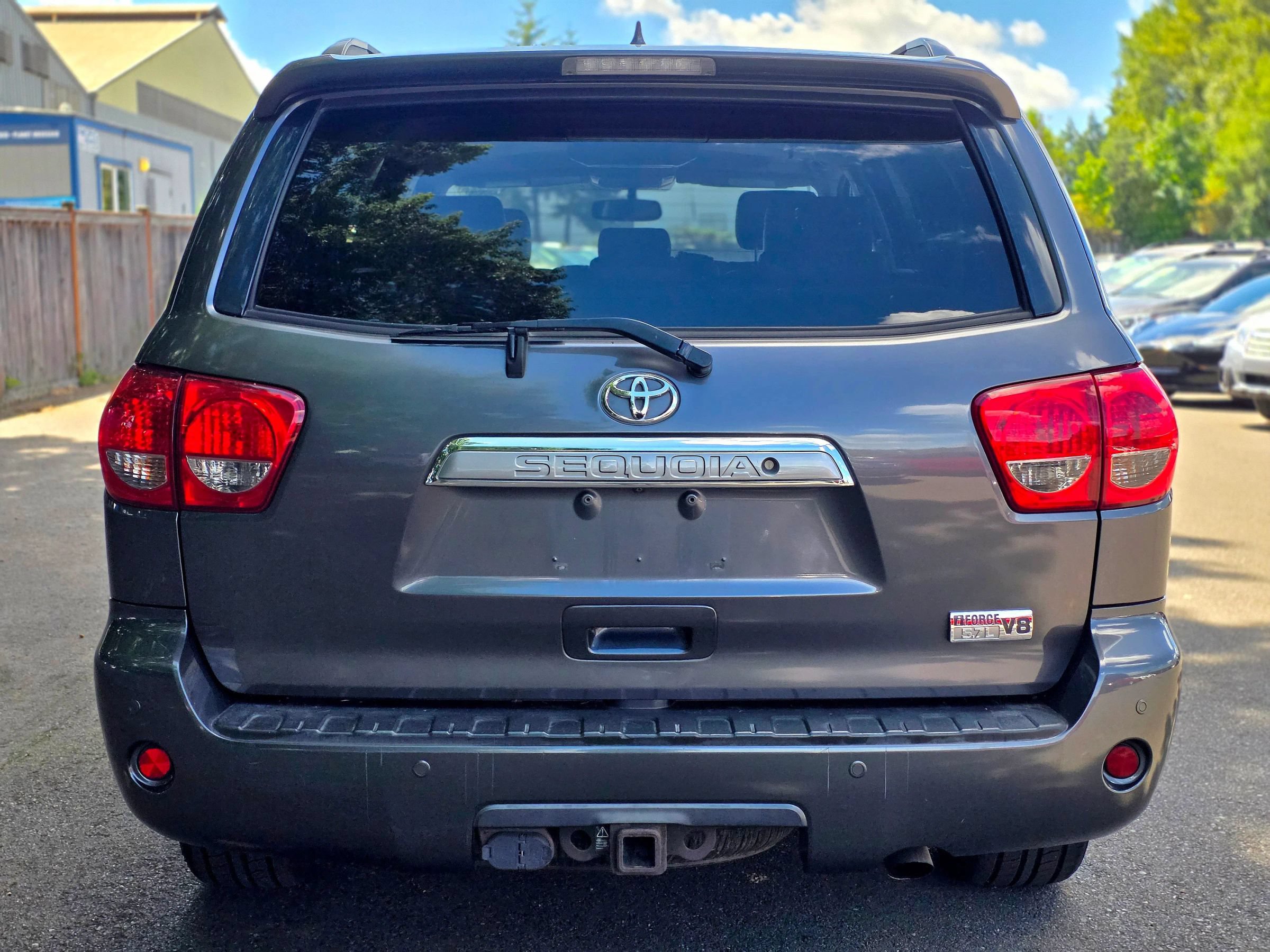 Used 2011 Toyota Sequoia Limited AWD/4WD image 9